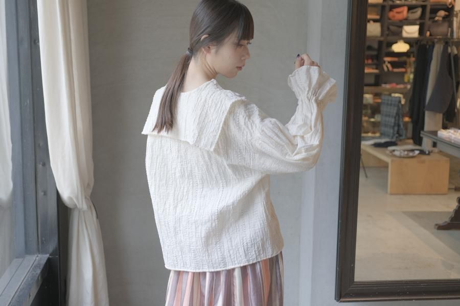新作 キリ qiri レースブラウス 新品 - メルカリ
