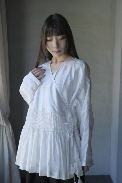 BUNON / Embroidery Cache-coeur Blouse (White)