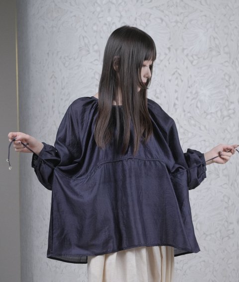 BUNON / Back Button Blouse (Navy)