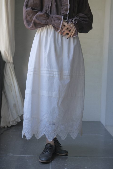 H&#233;rite /  drawn work parts skirt (ivory)