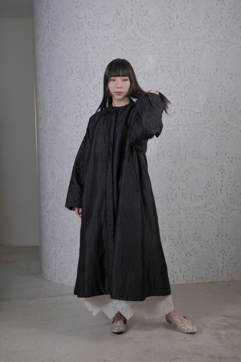 BUNON / Embroidery Quiting CoatBlack