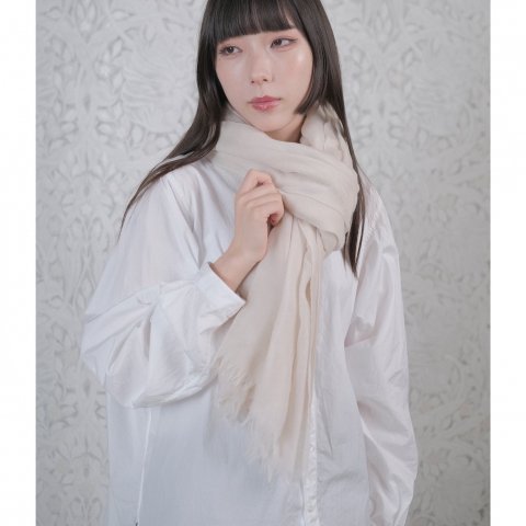 evam eva / wool stole