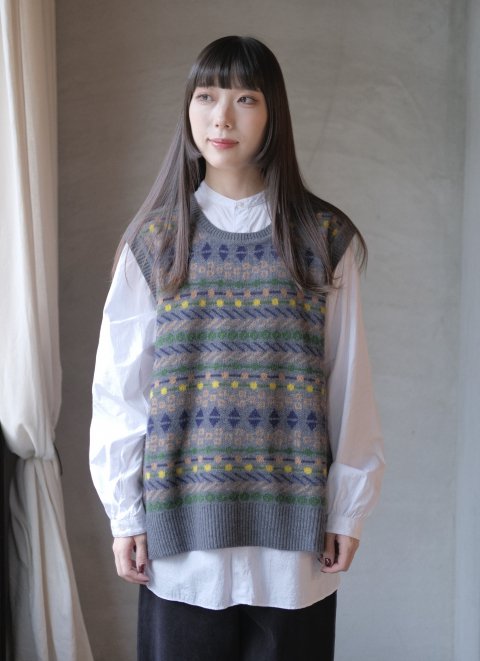 <img class='new_mark_img1' src='https://img.shop-pro.jp/img/new/icons14.gif' style='border:none;display:inline;margin:0px;padding:0px;width:auto;' />atelier naruse / Wool ~ancient~ vest (Gray)