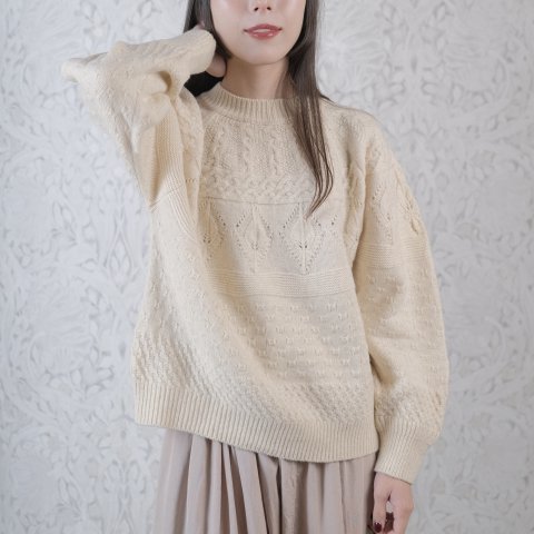 <img class='new_mark_img1' src='https://img.shop-pro.jp/img/new/icons14.gif' style='border:none;display:inline;margin:0px;padding:0px;width:auto;' />ASEEDONCL&#214;UD / Sankayo cable knit P/O			