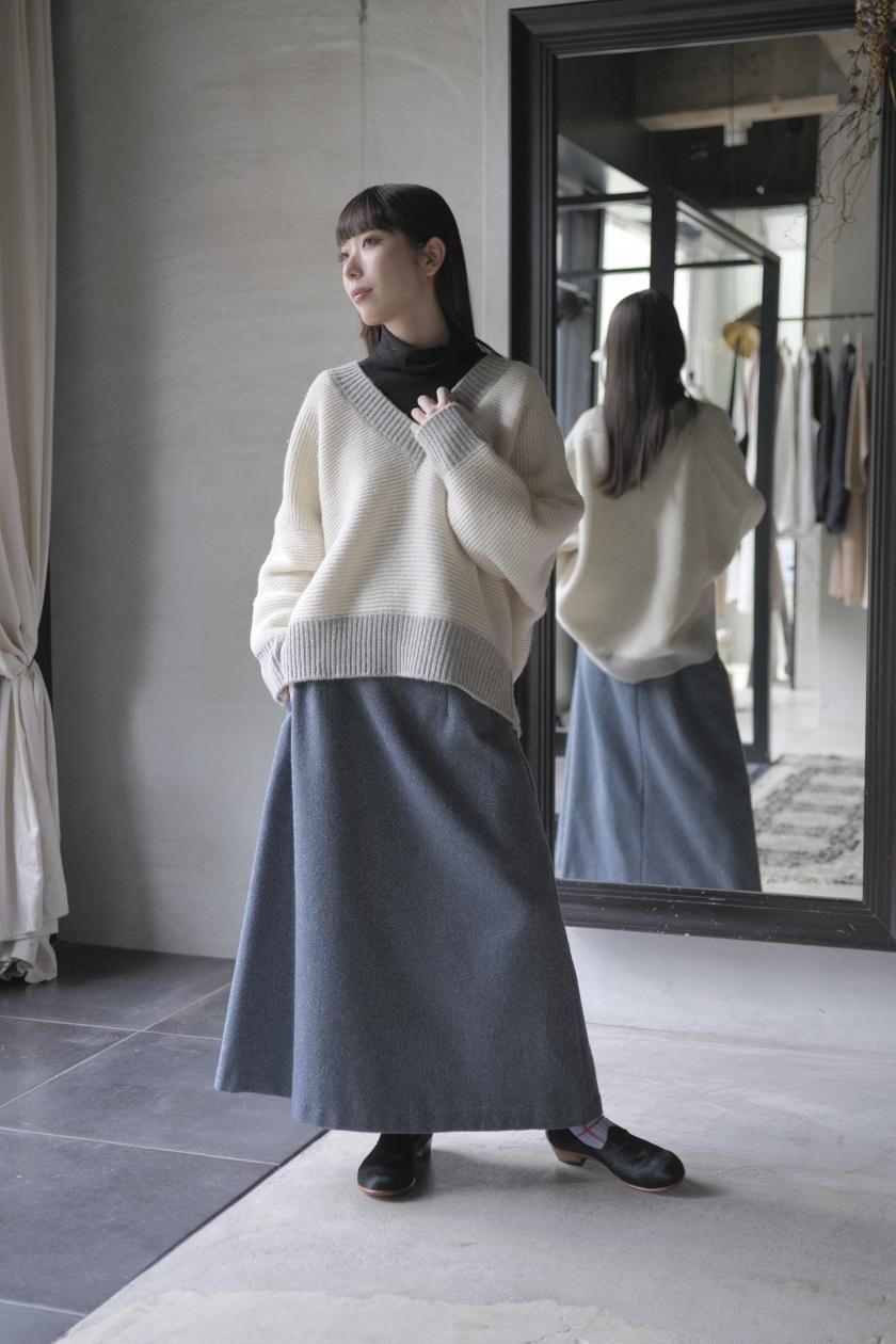 atelier naruse | ウールVネックニット - c a b i n e t