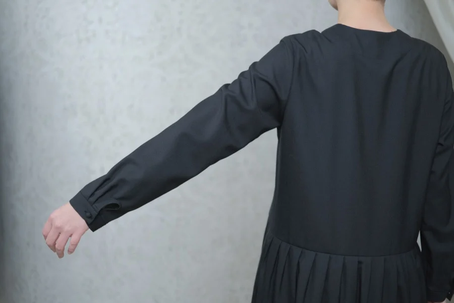 atelier naruse | クルミボタンワンピース - c a b i n e t atelier naruse | クルミボタンワンピース - c a b i n e t