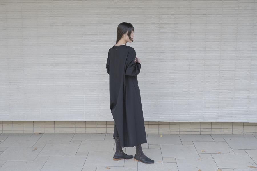 atelier naruse / FORMAL ワイドワンピース ブラック 新型 2025