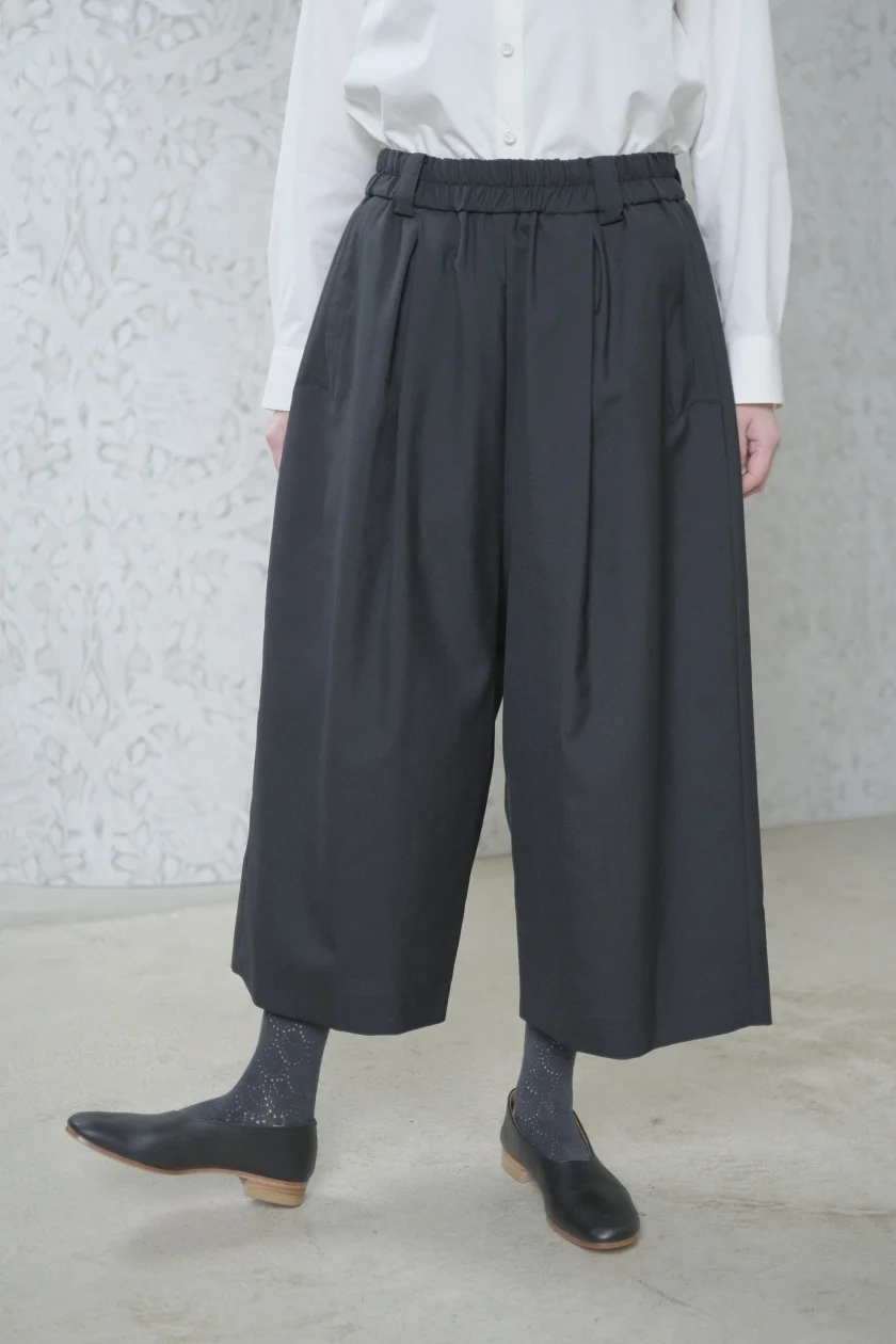 atelier naruse / FORMAL ガウチョパンツ ブラック 2025 atelier naruse / FORMAL ガウチョパンツ ブラック 2025