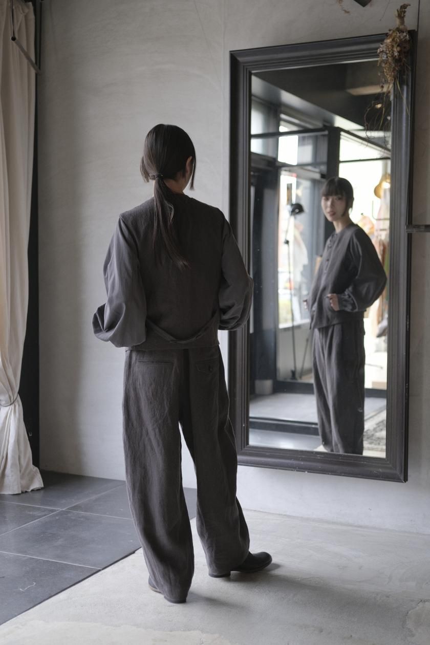 atelier naruse | リネンタックパンツ - c a b i n e t atelier naruse | リネンタックパンツ - c a b i n e t