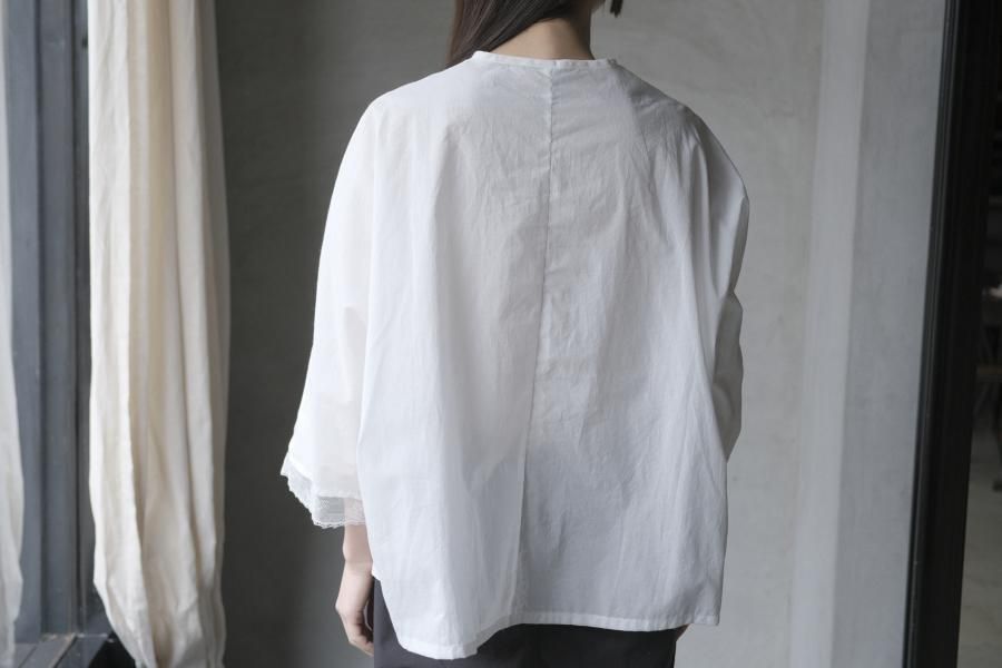 花刺繍ワイドスリーブブラウス | Native Village - c a b i n e t