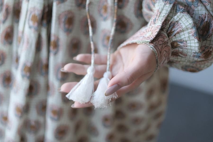 TOWAVASE Coralie Dress | ベージュ - c a b i n e t