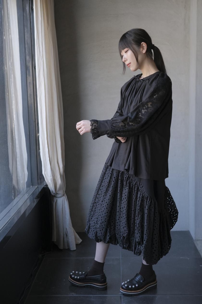 Heriter エリテ 日本製 古着 クルーニーレースブラウス 後ろボタン Heriter エリテ 日本製 古着 クルーニーレースブラウス 後ろボタン