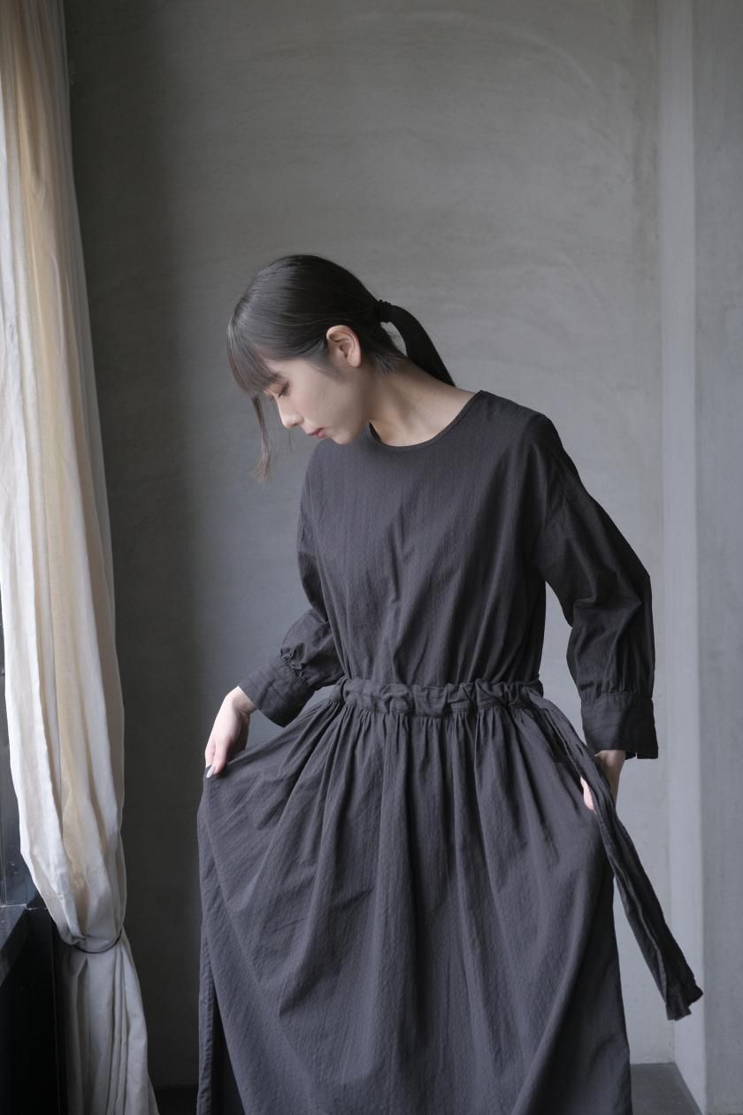 新品コズミックワンダーOrganic cotton farmer dress 黒 Organic cotton farmer dress・ Black – Une Fille Aux Cheveux