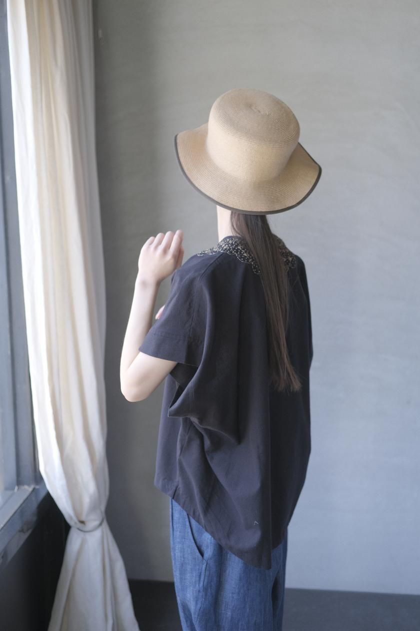 BUNON | 刺繍Tシャツ（黒） - c a b i n e t O N L I N E S T O R E