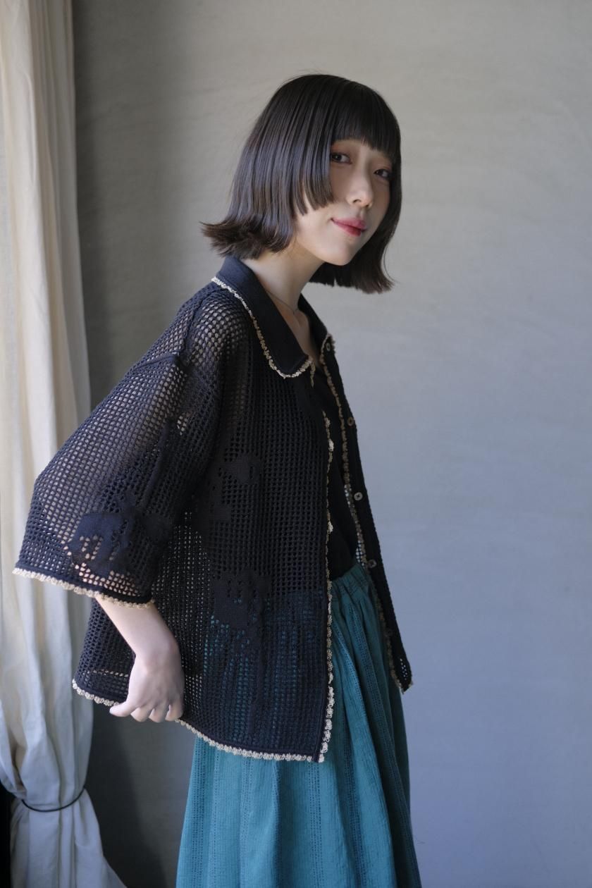 native villageネイティブビレッジShade of a tree native villageネイティブビレッジShade of a tree