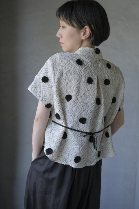 ASEEDONCL&#214;UD / garden instrumentalist blouse(Off white).