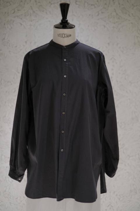 <img class='new_mark_img1' src='https://img.shop-pro.jp/img/new/icons14.gif' style='border:none;display:inline;margin:0px;padding:0px;width:auto;' />&#352;P / ORGANIC COTTON OXFORD /BAND COLLAR SHIRT (charcoal)