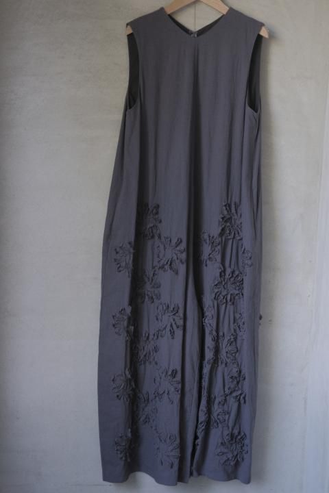 <img class='new_mark_img1' src='https://img.shop-pro.jp/img/new/icons14.gif' style='border:none;display:inline;margin:0px;padding:0px;width:auto;' />qiri / rondo ribbon embroidery 륤ʥ֥롼졼