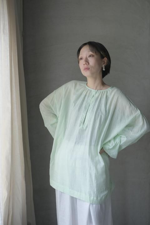GUPTIHA / Airy smock (L.Green)