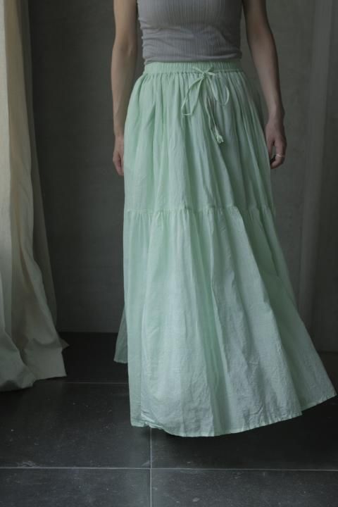 GUPTIHA / Airy skirt (L.Green)