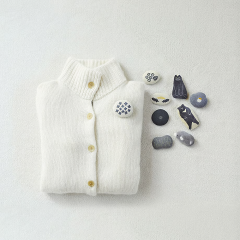 tomotake / Embroidery Brooch