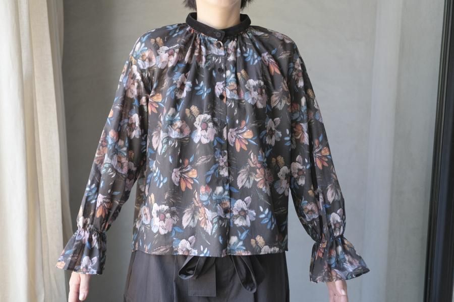 完売 新品未使用 susuri ススリ コットン メロフォン ブラウス 花柄 susuri ススリ コットン メロフォン ブラウス 25-450 2025aw新作