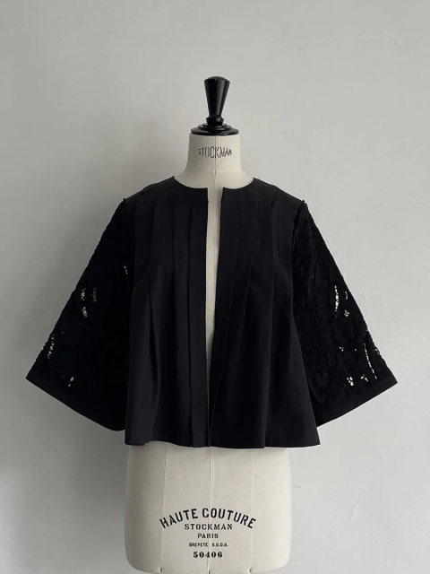 H&#233;riter / cutwork parts jacket