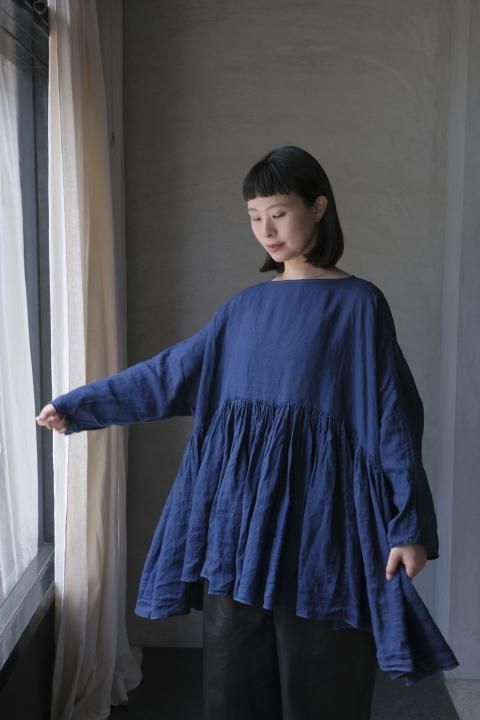 <img class='new_mark_img1' src='https://img.shop-pro.jp/img/new/icons14.gif' style='border:none;display:inline;margin:0px;padding:0px;width:auto;' />&#352;P / INDIGO LINEN /WIDE GATHER BLOUSE