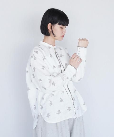 <img class='new_mark_img1' src='https://img.shop-pro.jp/img/new/icons14.gif' style='border:none;display:inline;margin:0px;padding:0px;width:auto;' />qiri / ں embroidery ֥饦  & ١ 