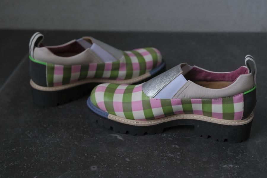 juco. ジュコ スリッポンシューズ　　　　　　　　　　　　　　　新品未使用‼️ JUCO. シアーチェックスリッポン | Pink - c a b i n e t