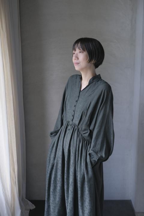 SUSURI / åץɥ쥹bottle green