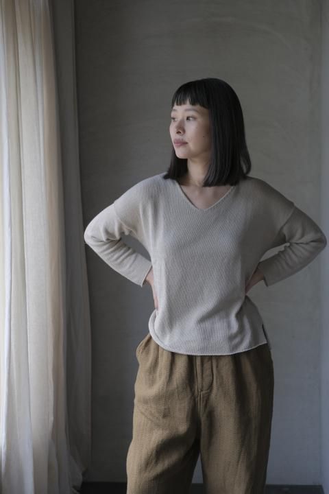 evam eva / ramie cotton v neck pulloverʥ١