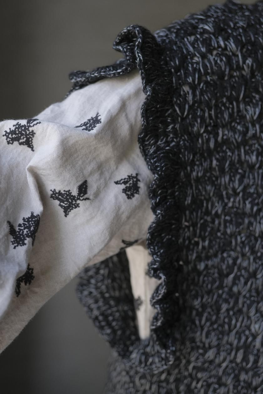 BUNON Hand Crochet Gilet | Gray - c a b i n e t O N L I N E S T O R E