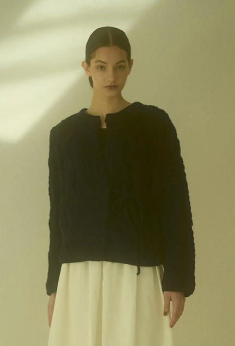 <img class='new_mark_img1' src='https://img.shop-pro.jp/img/new/icons14.gif' style='border:none;display:inline;margin:0px;padding:0px;width:auto;' />H&#233;riter / hand aran cardigan