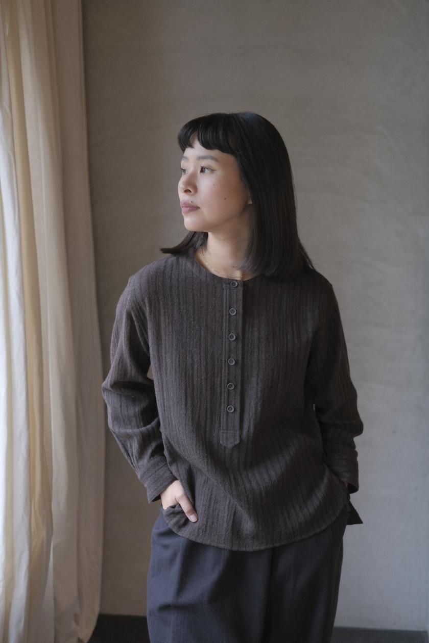 atelier naruse | ウールストライプスモックブラウス - c a b i n e t