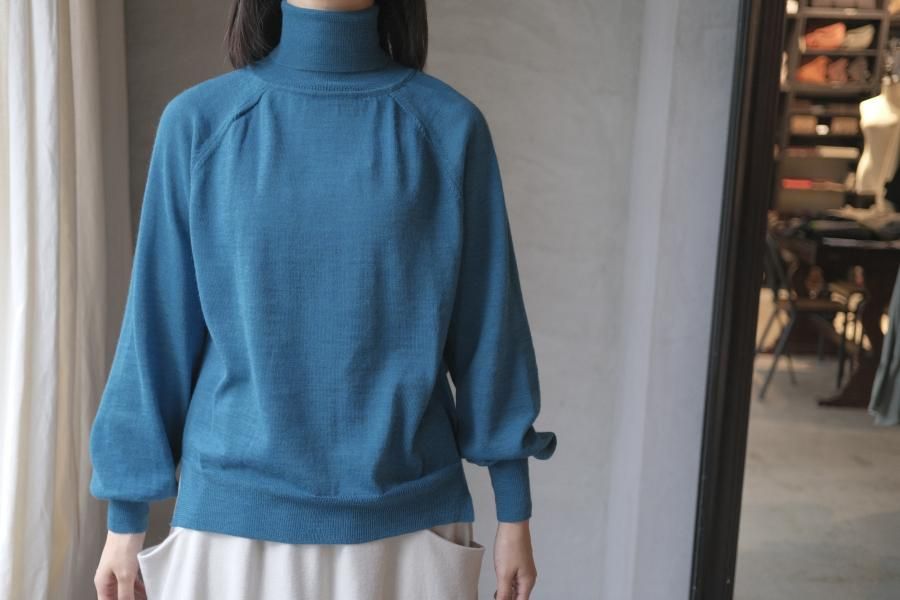 atelier naruse | ウールタートルネックニット - c a b i n e t