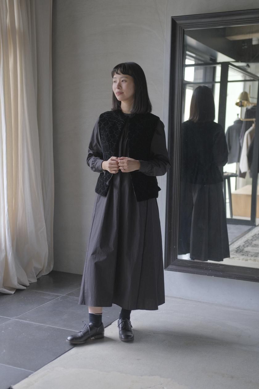 TOWAVASE | ベルベットベスト - c a b i n e t O N L I N E