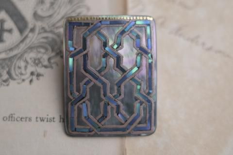 Classic ko / Mei Q RADEN brooch B