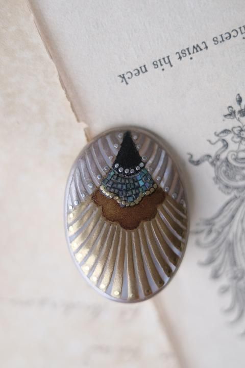 Classic ko / Lotus Bloom brooch M A