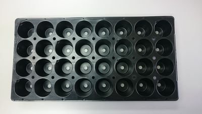 インチタイププラグトレーPP32丸穴黒 (100枚1セット）AC製 - 京和