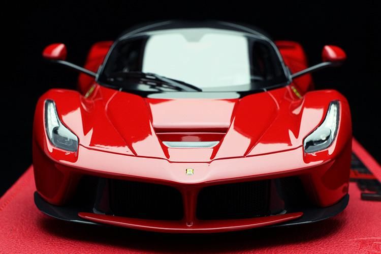 BBR 1/18 ラフェラーリ red/carbon fiber roof P1878V1