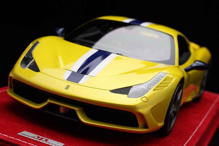 MRcollection 1/18 フェラーリ 458 スペチアーレ Giallo Tristrato