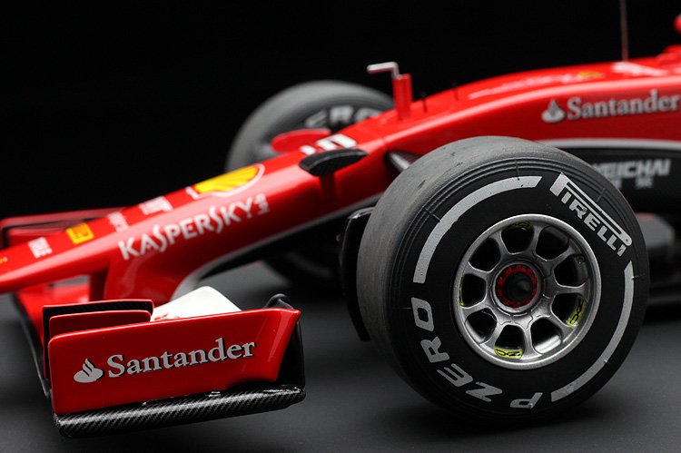 BBR 1/18 フェラーリ F1 SF15-T 2015 GP Belgio 900 Grand Prix in F1 - S. Vettel  STSF15900 - ミニカー・モデルカー トップガレージ