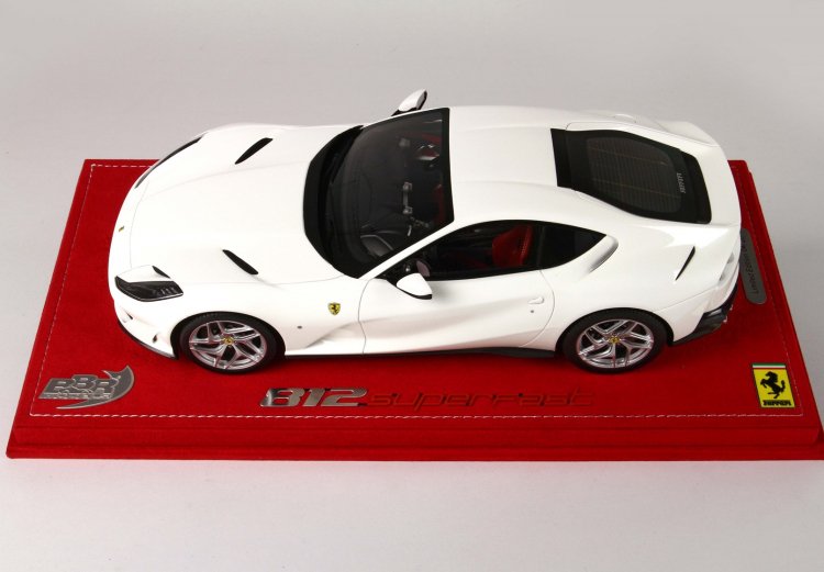 BBR 1/18 Ferrari フェラーリ 812 Superfast avus white P18147AW2