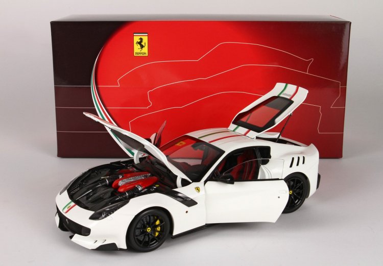 32,800円BBR 1/18 フェラーリ F12 TDF White世界限定10台ミニカー
