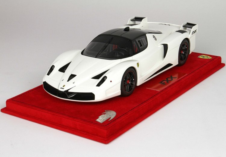 BBR 1/18 フェラーリ FXX Enzo エンツォ Bianco Avus ビアンコアブス