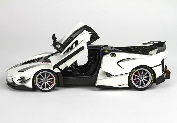 BBR 1/18 ラフェラーリ ferrari FXX K EVO Bianco Italia metallizzato