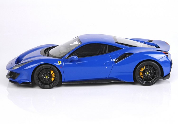 BBR 1/18 フェラーリ ferrari 488 Pista light blue Dino P18145AD1