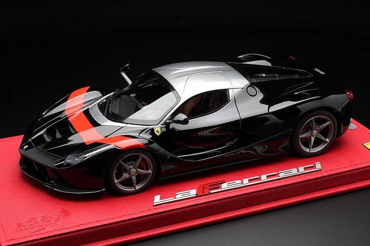 BBR 1/18 ラフェラーリ black w/red stripe on front bonnet P1867BLKRED - ミニカー・モデルカー  トップガレージ