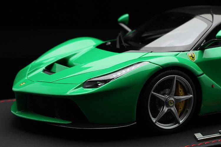 BBR 1/18 ラフェラーリ green/carbon fiber roof P1867GREEN